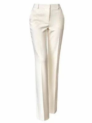 Eleganckie kremowe spodnie o klasycznym kroju. Kremowe spodnie o klasycznym kroju