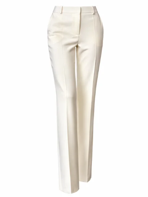 Kremowe spodnie o klasycznym kroju