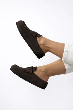 Buty wsuwane zamszowe